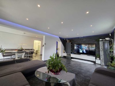 Helle, große 3,5-Zimmer-Wohnung in ruhiger Lage in Ehingen mit Garage