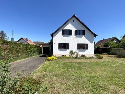 Charmantes freistehendes-Einfamilienhaus