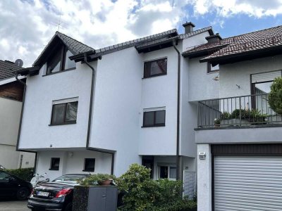 Baden-Baden - Alemannenstr. 27 | helle - sehr gut geschnittene 3 Zimmer Wohnung im 1. OG mit EBK