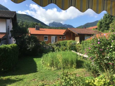 Schöne 2-Zimmer-Wohnung mit bezauberndem Bergblick und Garten �