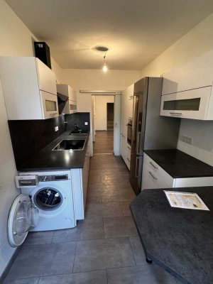 3-Zimmer Wohnung in Erlangen, Teilmöbliert