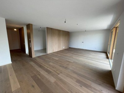 Ihr exklusives Penthouse mit 177 m² Dachterrasse in absoluter Grünruhelage und zugleich Nahe Wien - ERSTBEZUG.