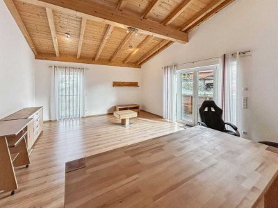 Sonnendurchflutete 2-Zimmer-Etagenwohnung mit Charakter