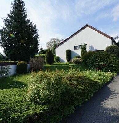 Sonnenverwöhntes Einfamilienhaus in begehrter, ruhiger Lage auf dem Mittelberg in 88400 Biberach