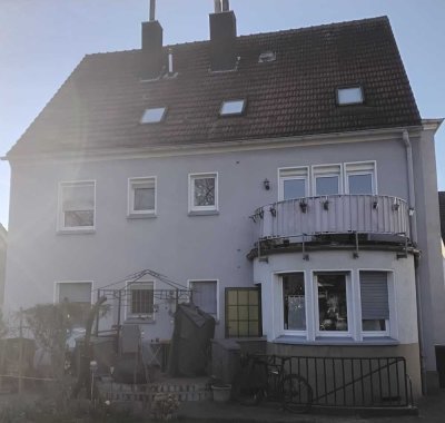 Ein Wohntraum für Generationen: Freistehendes Dreifamilienhaus mit Gartenparadies am Gysenberg