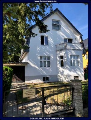 Charmantes freistehendes Landhaus in Stahnsdorf mit 2 Wohneinheiten