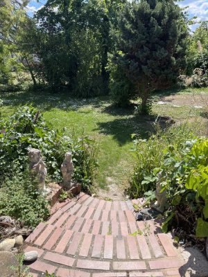 Top renovierte  Maisonette-Wohnung mit Gartenanteil