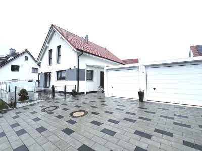 Zwei Jahre altes Traumhaus - einziehen und fertig!!!