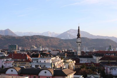 Aussichtswohnung mit Südloggia über der Innenstadt Klagenfurt