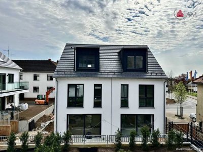 Exklusiv! Stilvolle Doppelhaushälfte mit Privatgarten und Terrasse – Geräumige 5-Zimmer-Konzeption