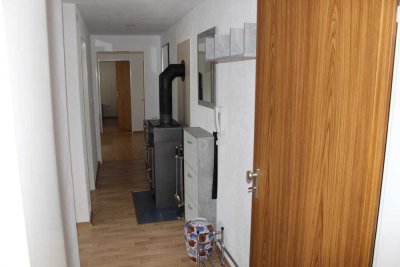 Helle 2-Zimmer Erdgeschosswohnung in Plößberg (Neuwertig)