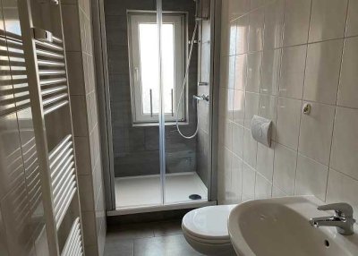 2-Raum-Wohnung im ruhigen Mehrfamilienhaus sucht Nachmieter