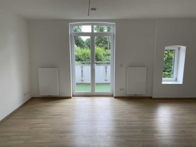 Helle 3 Zimmer Altbauwohnung in Innenstadtnähe