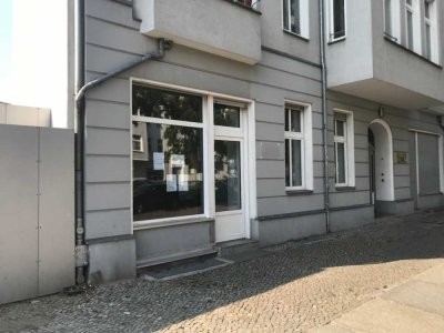 Sofort bezugsfreie 4-Zimmer-Erdgeschosswohnung – 2 Eingänge, teilbar in 2 Einheiten, ehemals Praxis