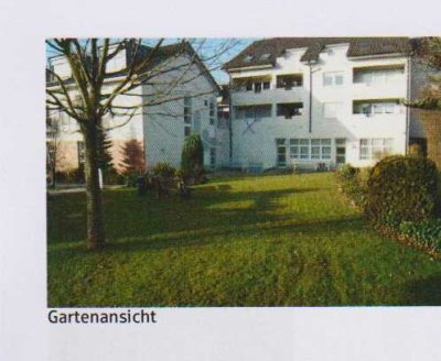 Sehr schöne zwei Zimmer Wohnung mit Wintergarten und Loggia