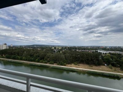 Am Europakanal 4, 91056 Erlangen