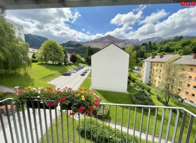 Wohnung mit Balkon - 2 Zimmer Komplettsanierung