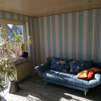 Helle 4-Zimmer Maisonette Wohnung mit Balkon und Garage in Wöllstadt