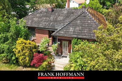 Einfamilienhaus auf großem Grundstück in Henstedt-Ulzburg (OT Rhen)