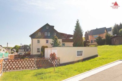 Wohnen wie im eigenen Haus! 4-Raum-Maisonettewohnung - viele Extras - große Terrasse - in Gelenau!