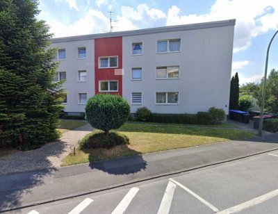 Sehr gepflegte, helle Wohnung mit Balkon