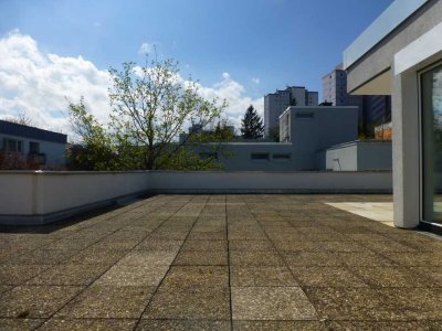 4 Penthouse Whg mit riesiger Dachterrasse und atemberaubendem Blick direkt am Huthpark