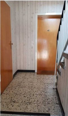 Freundliche und neuwertige 2,5-Raum-Wohnung mit gehobener Innenausstattung in Oberhausen