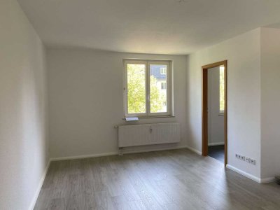 EBK inkl (Bilder in Kürze) ! frei ab SOFORT  !  2. OG / Wanne !
