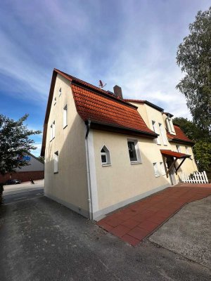 gemütliche 2 Zimmerwohnung mit PKW Stellplatz