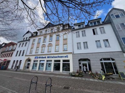 wundervolle 2 Raum Wohnung mit Einbauküche, Fahrstuhl, tollem Wohnzimmer und Stpl