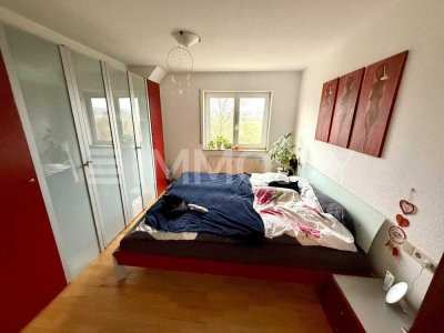RESERVIERT! Maisonette-Wohnung mit EBK, Balkon, Stellplatz und Garage