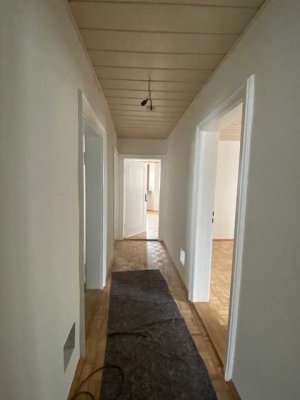 Charmante, frisch renovierte 3-Zimmer-Altbauwohnung (2. OG) in der Neuburger Altstadt