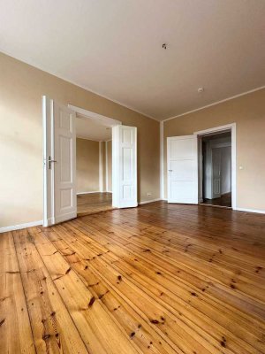 BEZUGSFREI | 3-Zi.-Altbau + Garten/Terrasse | WOHNEN/ARBEITEN in LICHTENBERG