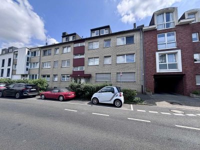 Sanierungsbedürftige 3-Zimmerwohnung mit Loggia und Außenstellplatz