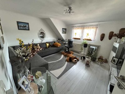 Schöne und sanierte 2,5-Raum-Dachgeschosswohnung in Quierschied