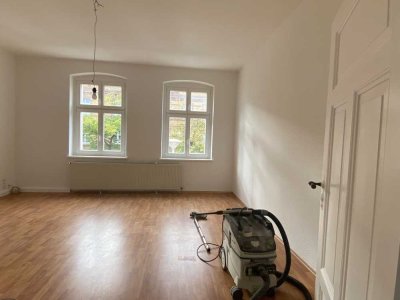 Singles gesucht! Kleine, schöne 2-R-WHG zentral und ruhig gelegen!