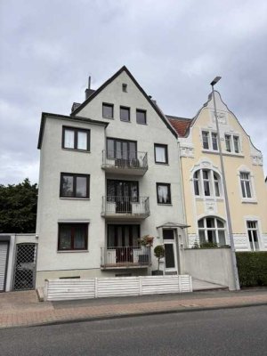 Schöne 2 Zimmer-Wohnung im Aachener Süden mit Einbauküche und Balkon