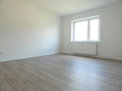 *** Heimaterde! 3 Zimmer, modernisiert mit eigenem Gartenanteil! ***