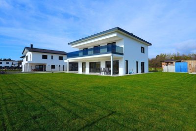 Raum, Licht und Ruhe - Luxusleben garantiert