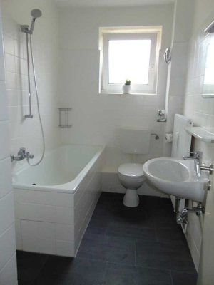 ** Zum Einzug startklar... gemütliche 3 Zimmer-Wohnung **