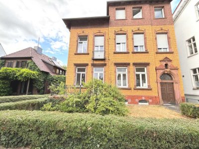 "Villa statt Wohnheim – zieh ein, bevor’s ein anderer tut!"
