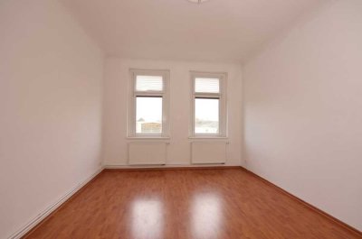 Schöne Single-Wohnung in Weißensee: Bezugsfrei ++ 1 Zimmer ++ Küche separat ++ fußläufig zum See!