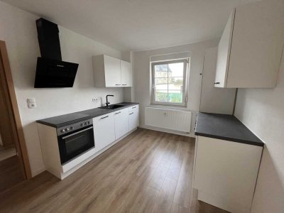 Attraktive Zweiraumwohnung mit PKW- Stellplatz+ EBK