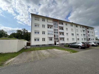 Bühl-Stadt | Große und helle  4-5 Zimmer Wohnung im 1. OG mit 2 Balkonen | KFZ-Stellplatz