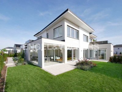 Luxuriöse Neubau-Architekten-Villa mit Liebe zum Detail