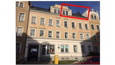 * Sehr gepflegtes Haus * Geräumige 2 Zi. im DG * EBK  * Fußbodenheizung * großes Bad * mietfrei  *