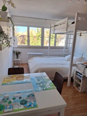 Schöne möblierte 1-Wohnung in Göggingen