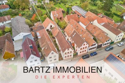 Raum & Charakter - Wohnhaus mit Scheune, großem Garten und Ausbaureserve