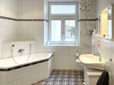 3 1/2 Zimmer Altbau-Maisonette-Whg. mit großem Bad