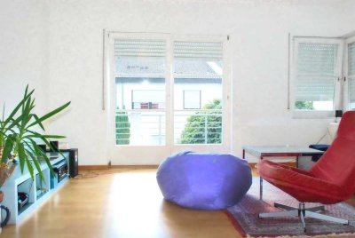 Hell - elegant - zentral und ruhig.... In Handschuhsheim.... Parkett - Westbalkon - Autostellplatz